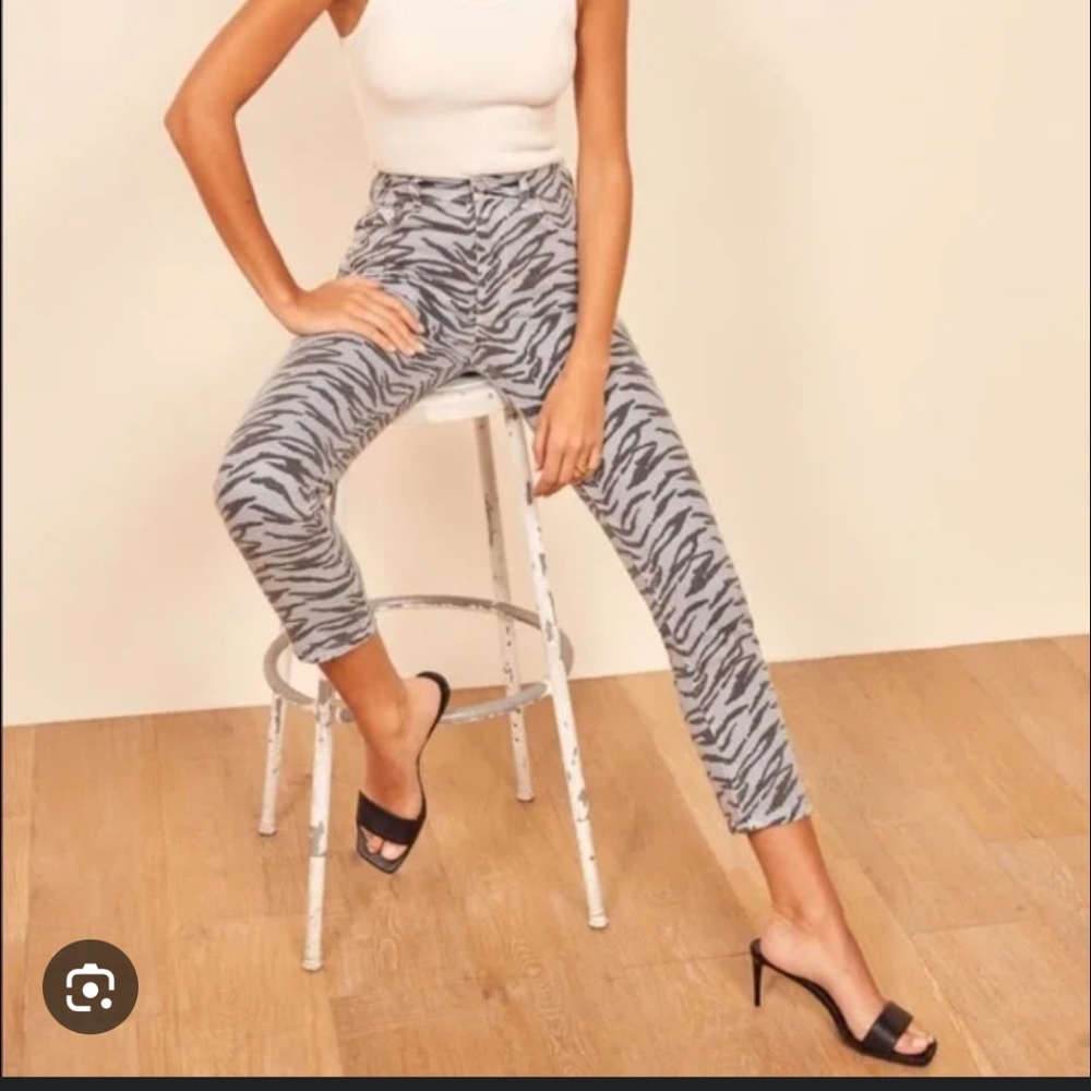 NWT Reformation Julia Crop High Rise Cigarette Jean Mineral Tiger - Size 27